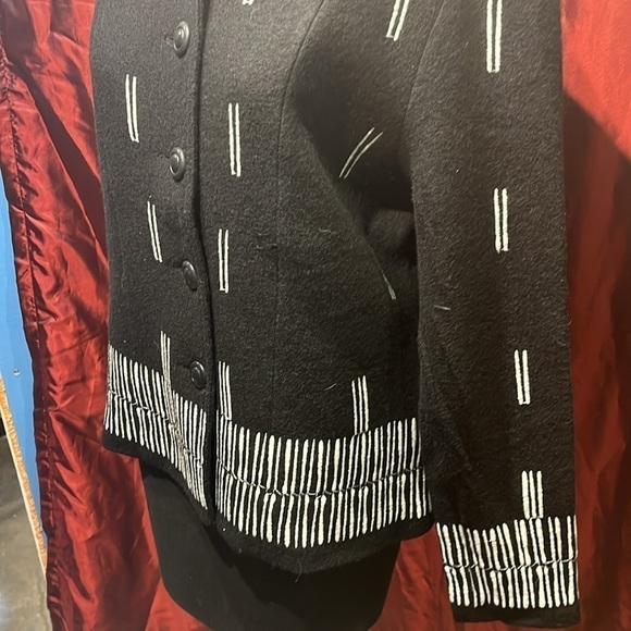 Large wool black-and-white classy sophisticated sweater - Picture 4 of 6